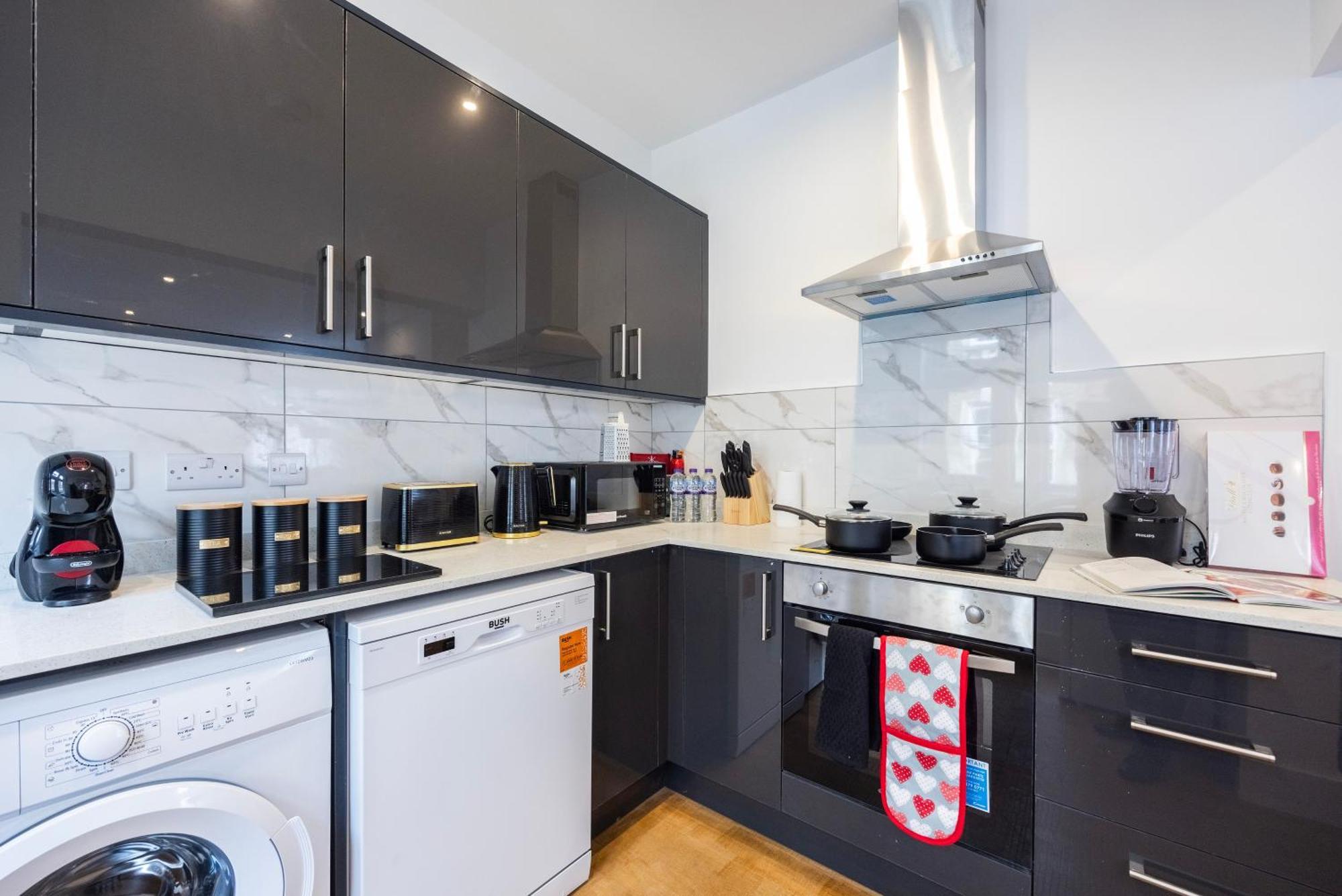 Block Of Apartments In Croydon ,Long Stays , Weekly & Monthly Offers , Contractors , Relocations , Leisure & Family Stays المظهر الخارجي الصورة