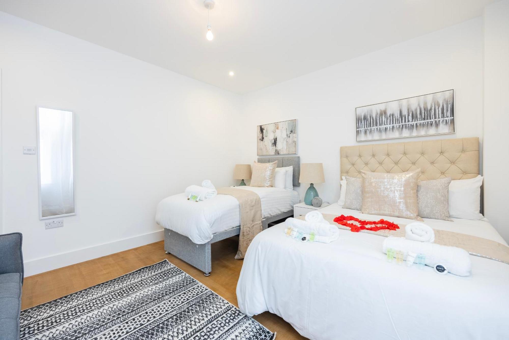 Block Of Apartments In Croydon ,Long Stays , Weekly & Monthly Offers , Contractors , Relocations , Leisure & Family Stays المظهر الخارجي الصورة